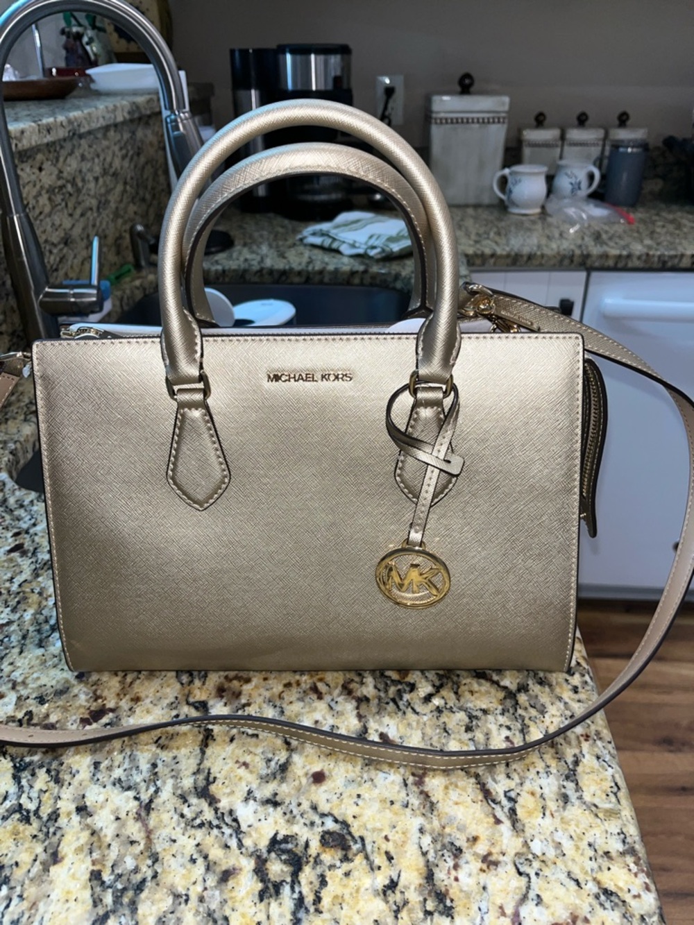 NWT Authentic Michael Kors Shelia Metallic Gold Leather Handbag